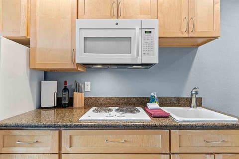 Microwave and Two-burner built-in electric cook top