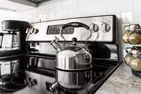 Electric stove & Kettle