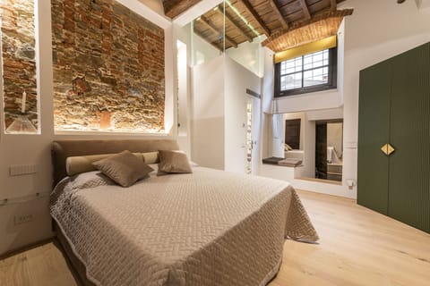 Deluxe Apartment | 1 bedroom, premium bedding, down comforters, individually decorated