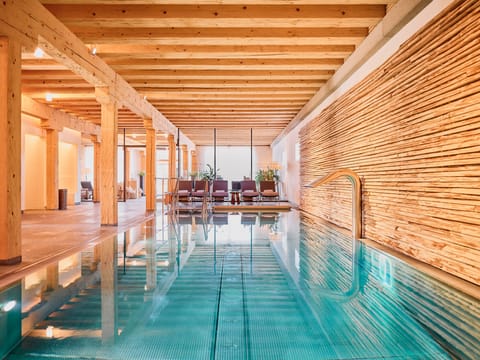 Indoor pool, seasonal outdoor pool, sun loungers