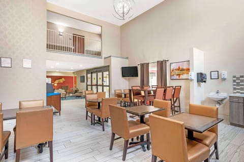 Free daily full breakfast