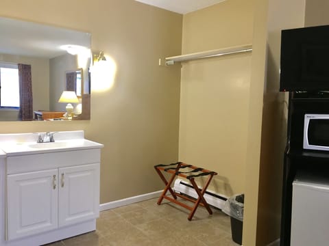 Desk, soundproofing, iron/ironing board, rollaway beds