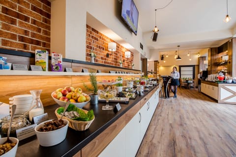 Daily buffet breakfast for a fee