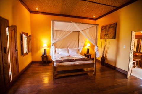 Minibar, in-room safe, soundproofing, iron/ironing board