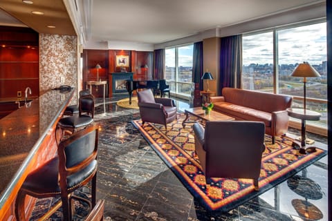 Royal Suite, 1 King Bed | Premium bedding, minibar, in-room safe, desk