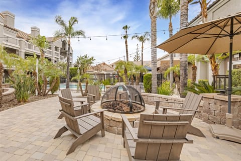 Suite, 1 Queen Bed, Accessible (Mobility Tub One Bedroom) | Room amenity