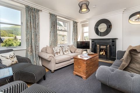 Number 3 The Townhouse is a centrally located Victorian property accommodating up to 8 people