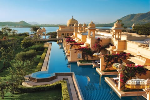 Premier Room, 1 King Bed, Private Pool, Poolside | Premium bedding, minibar, in-room safe, desk