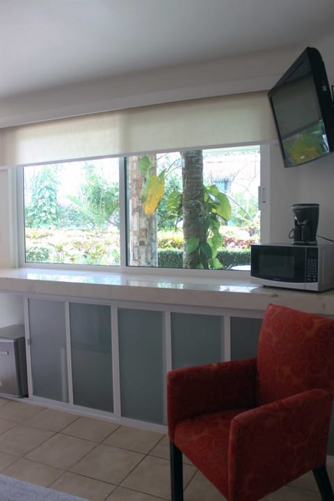 Junior Suite, 2 Queen Beds | Room amenity