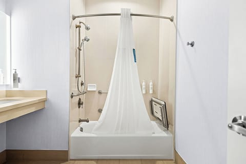 Room, 1 King Bed, Accessible, Non Smoking | Bathroom | Combined shower/tub, free toiletries, hair dryer, towels