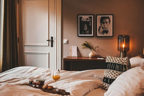 Premium bedding, minibar, in-room safe, individually furnished