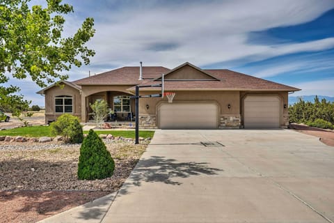 Pueblo West Vacation Rental | 3BR | 2BA | 1,736 Sq Ft