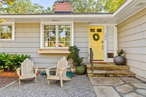 Front entrance. Patio