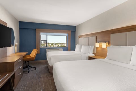 In-room safe, desk, blackout drapes, soundproofing