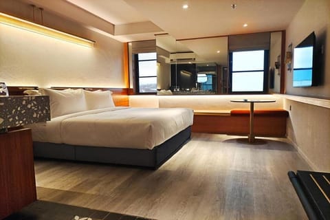 In-room safe, desk, iron/ironing board, free WiFi