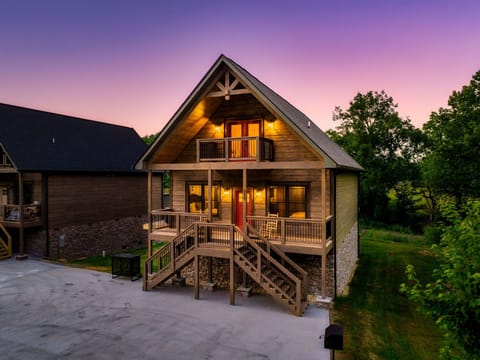 Welcome to Hillside Hideaway