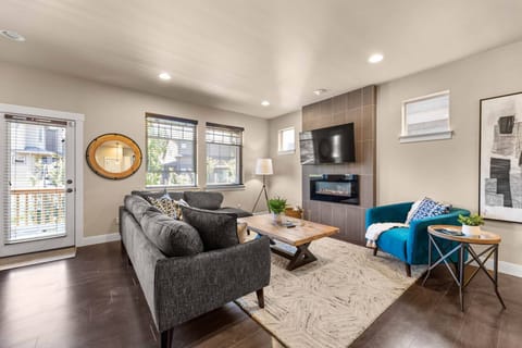 Welcome to The Swoosh House! We hope we get to host you at this charming rental in the heart of Beaverton.