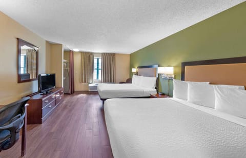 Studio, 2 Double Beds, Non Smoking | Pillowtop beds, desk, laptop workspace, blackout drapes