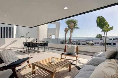 00180518 ab56 4284 8c70 d43fe0837fe4