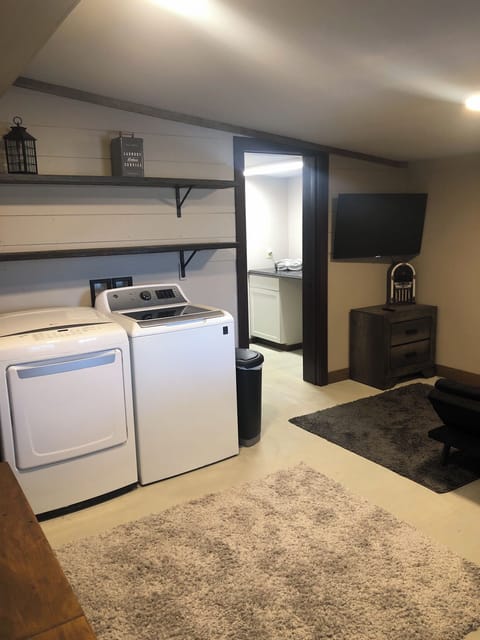 Mud room w/ futon & second bathroom 