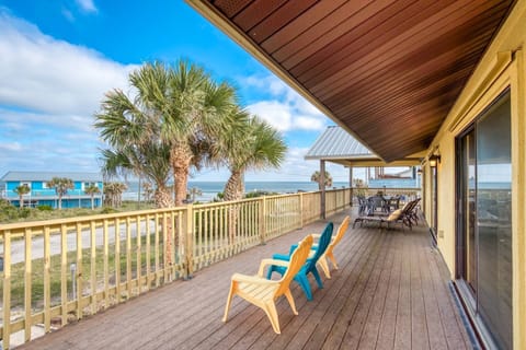House (Sunshine Daydream) | Exterior