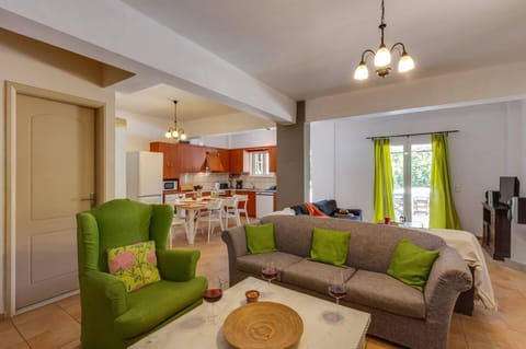 Villa Liostasi image