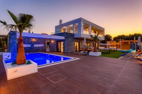Villa Tropicana image