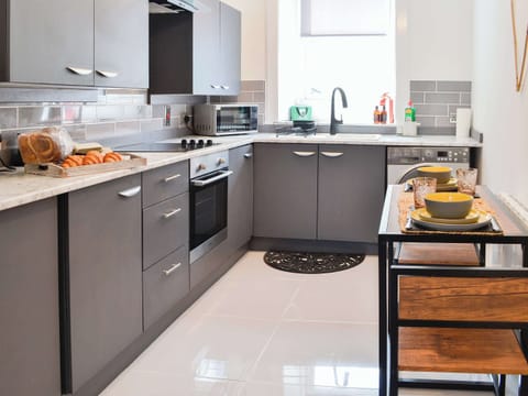 Kitchen | Cairnsmore - Victoria Apartments, Newton Stewart