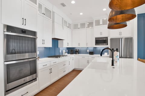 Fully equipped to accommodate up to 18 guests