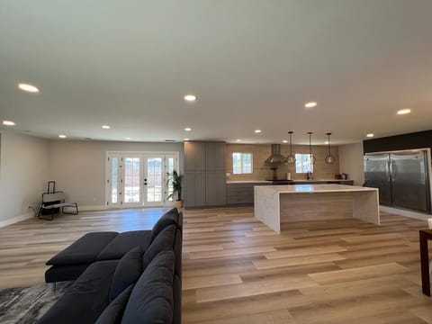 Beautiful 2 bedrooms vacation home! Near Camanche Lake House in Calaveras County