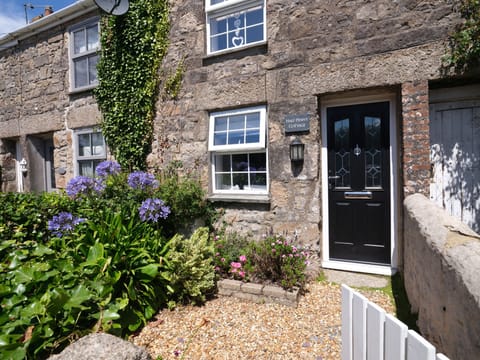 Halfpenny Cottage