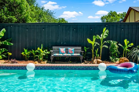Your oasis awaits! The bench has been replaced by an eggshell chair