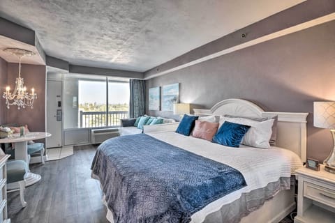 Daytona Beach Vacation Rental | Studio | 1BA | 308 Sq Ft | Elevator Access