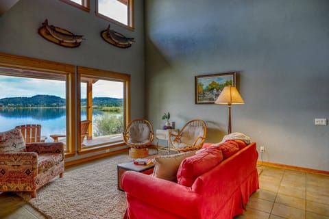 Beautiful Living Room with Lakeside View