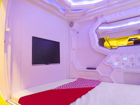 Standard Single Room | Desk, free WiFi, bed sheets