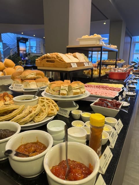 Daily buffet breakfast for a fee