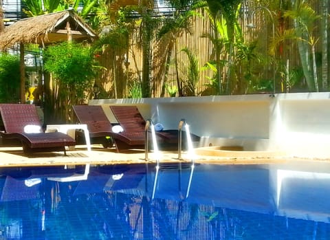 Outdoor pool, sun loungers