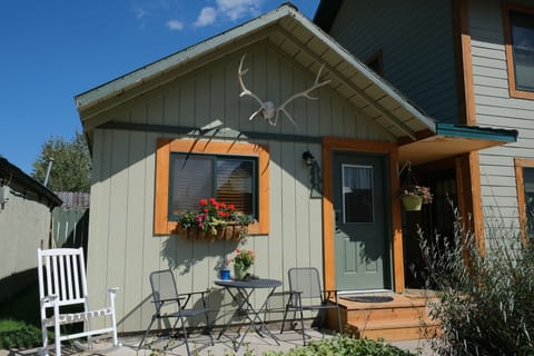 307bbba1-8981-4feb-a1d7-e63f878b8800