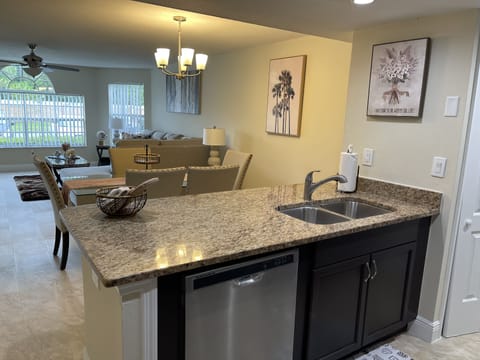 Family Apartment | Private kitchen | Full-size fridge, microwave, oven, dishwasher