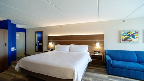 Desk, soundproofing, iron/ironing board, free cribs/infant beds