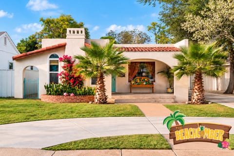 Your home away from home! A private coastal retreat with a touch of Tiki flair!