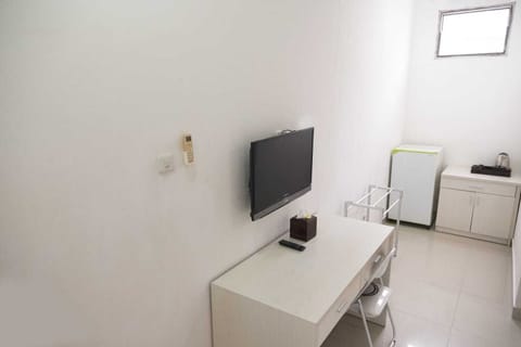 Superior Room, 1 Queen Bed | Desk, laptop workspace, free WiFi, bed sheets