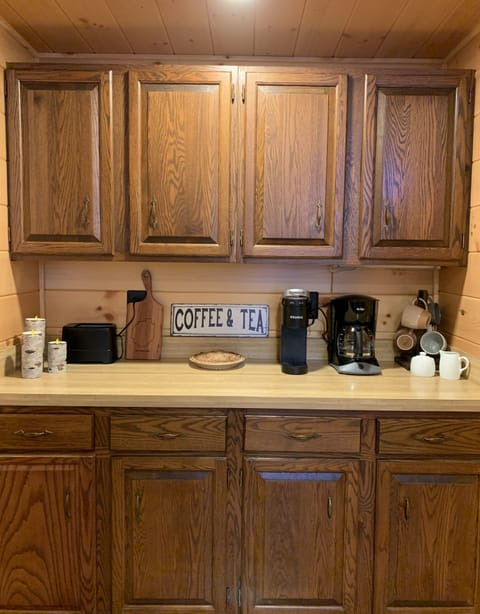 Coffee and Tea - single cup Keurig and full pot