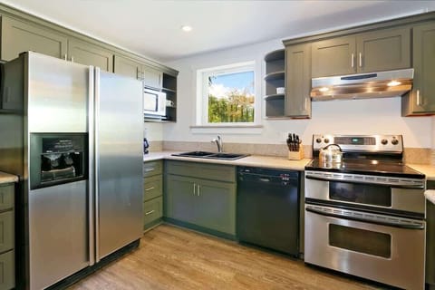 Lele Penthouse Kitchen Appliances