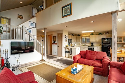 Main Floor Living Area