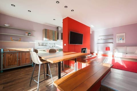 Lunchroom Apartment La Pigna - Solo Affitti Brevi “Table“