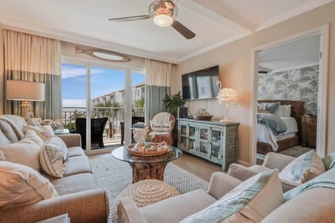 Another view of the living area!