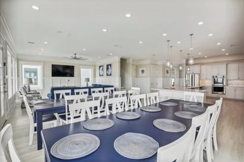 Get together for a family meal & enjoy some great conversation around the table.