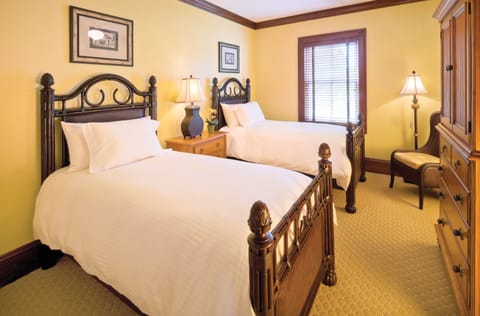 Presidential Suite, 3 Bedrooms, Non Smoking, Jetted Tub | 3 bedrooms, premium bedding, in-room safe, iron/ironing board