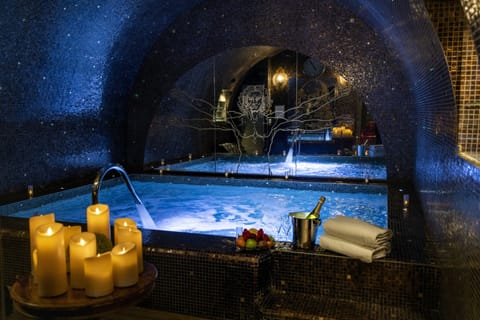 Champagne service